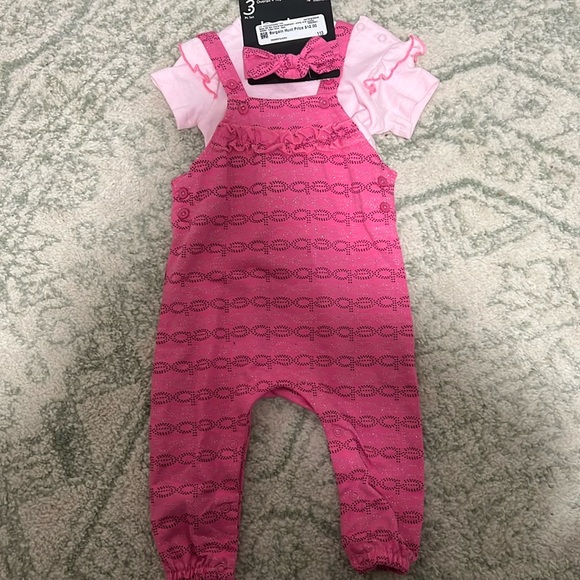 Infant set - Picture 1 of 1
